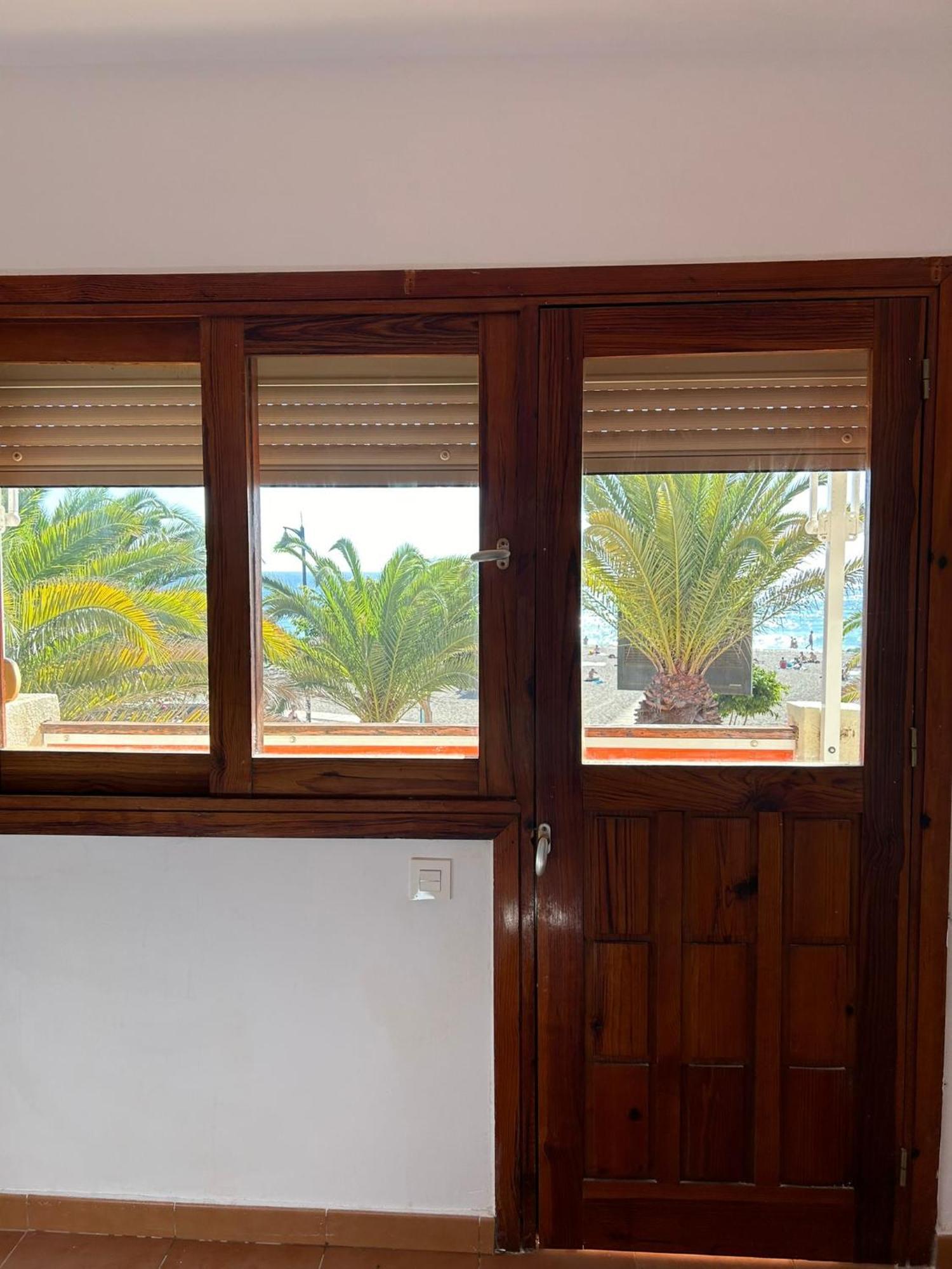 Appartement Prime Beachfront Location, Free Parking, Steps To The Los Cristianos (Tenerife)
